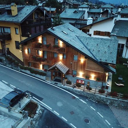 L'Abri Des Amis Hotel Courmayeur Eksteriør billede