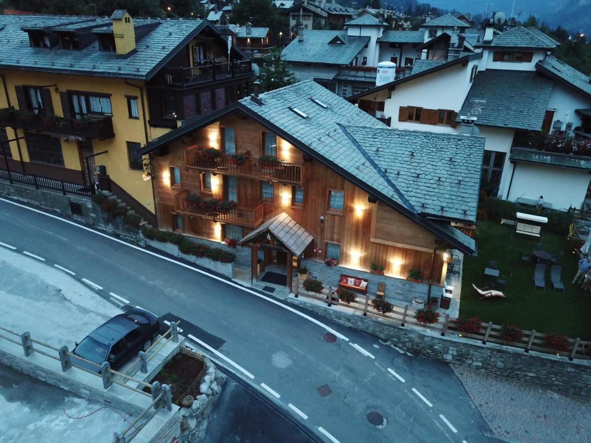 L'Abri Des Amis Hotel Courmayeur Eksteriør billede