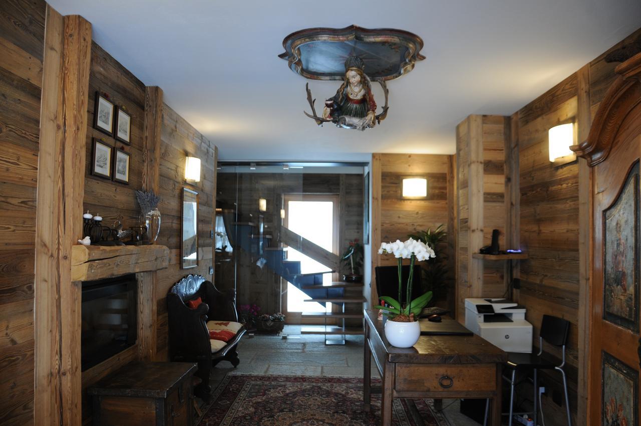 L'Abri Des Amis Hotel Courmayeur Eksteriør billede