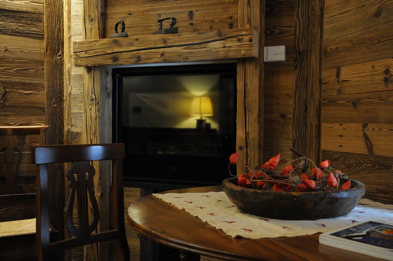 L'Abri Des Amis Hotel Courmayeur Eksteriør billede